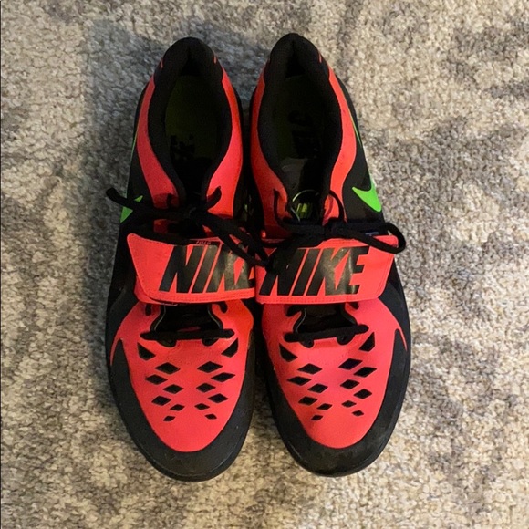 nike throwing shoes size 13